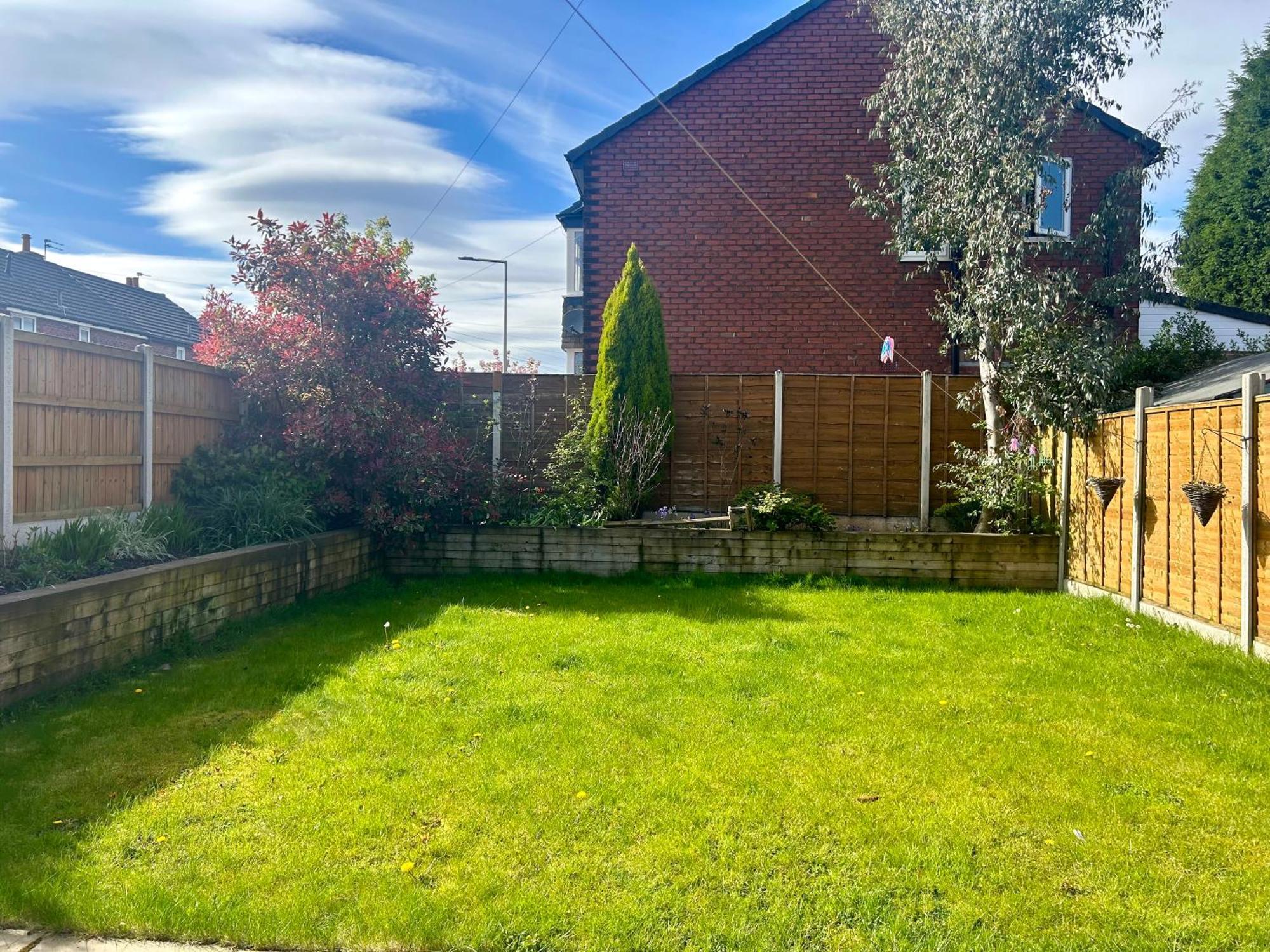 Lovely, Large Double Bedroom With Park View In Home Hazel Grove المظهر الخارجي الصورة